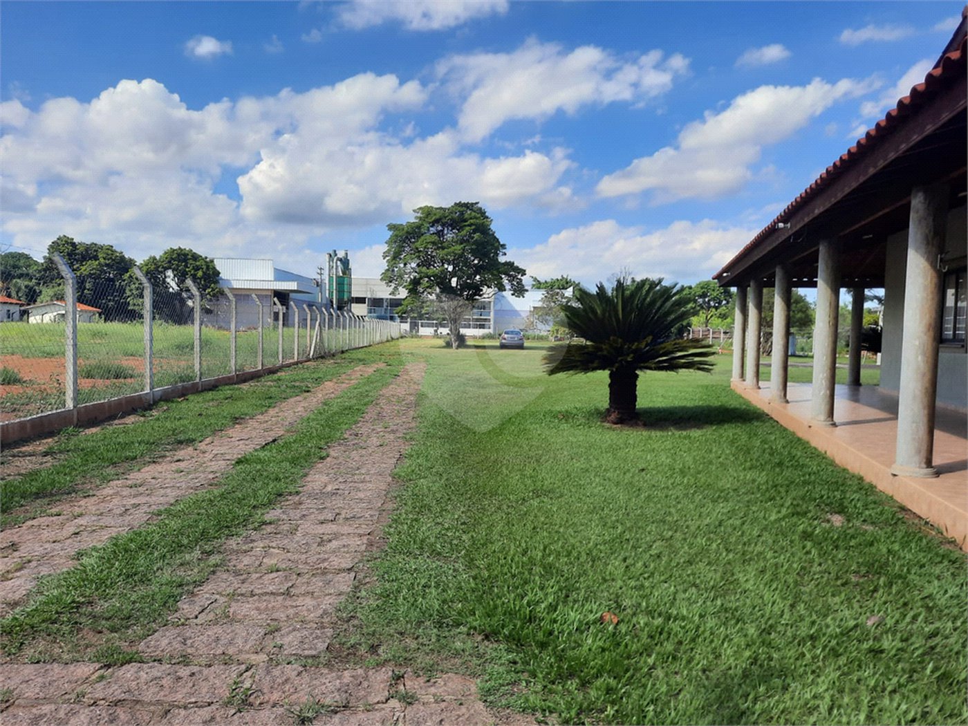 Casa à venda com 3 quartos, sendo 1 suíte,  em Distrito Industrial do Lageado, Salto, SP