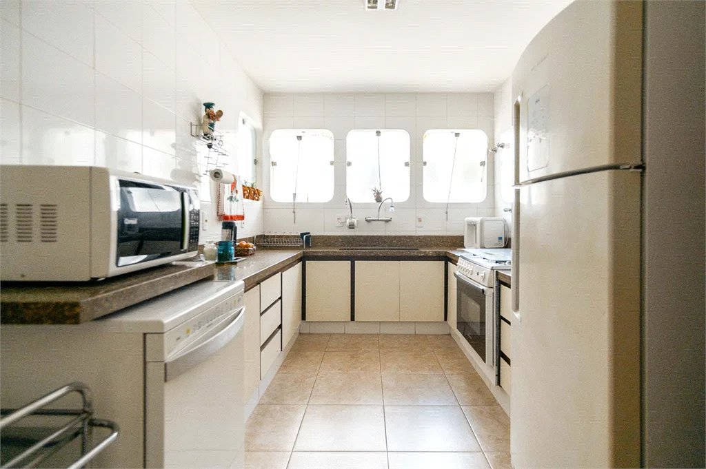 Casa Térrea à venda com 3 quartos, sendo 1 suíte, em Vila Inah, São Paulo, SP