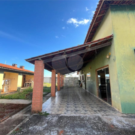 Sobrado à venda com 4 quartos, sendo 1 suíte, em Estância Conceição, Itapetininga, SP