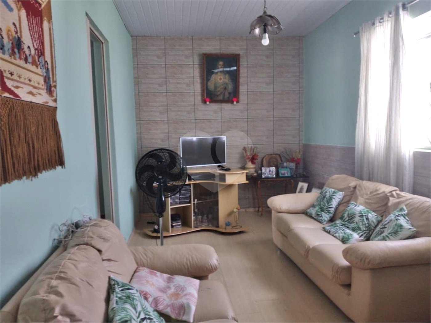 Casa à venda com 4 quartos, sendo 1 suíte, no Centro, Mairinque, SP