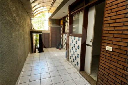 Sobrado à venda com 3 quartos, sendo 1 suíte, em Rolinópolis, São Paulo, SP