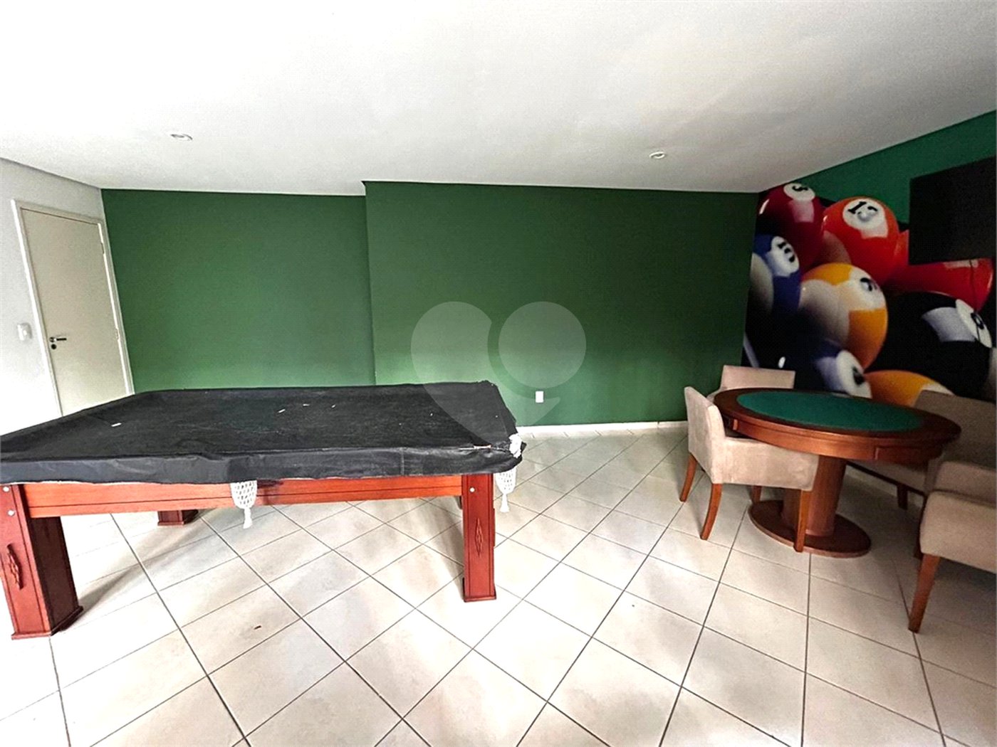 Apartamento à venda com 3 quartos, sendo 1 suíte, em Vila Paulo Silas, São Paulo, SP
