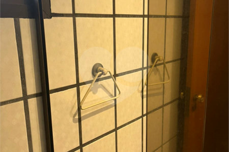 Apartamento à venda com 4 suítes em Vila Uberabinha, São Paulo, SP