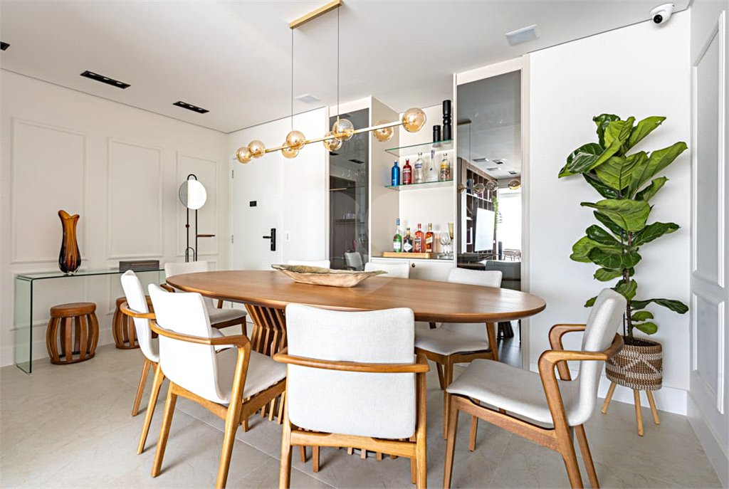 Apartamento à venda com 3 suítes em Jardim Sul, São Paulo, SP
