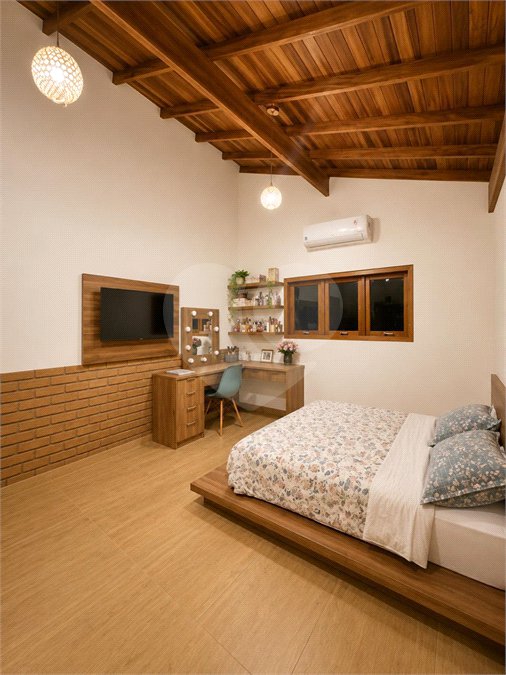 Casa Térrea à venda com 3 quartos, sendo 2 suítes,  em Luiz Fagundes, Mairiporã, SP
