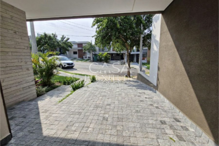 Casa em condomínio à venda com 3 quartos, sendo 1 suíte, em Cajuru do Sul, Sorocaba, SP
