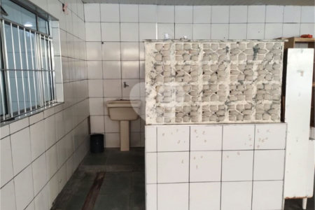 Sobrado à venda com 7 quartos, sendo 1 suíte, em Vila Maria Baixa, São Paulo, SP