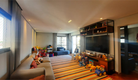 Apartamento à venda com 4 quartos, sendo 2 suítes, em Morumbi, São Paulo, SP