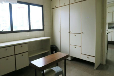Apartamento à venda com 3 quartos, sendo 2 suítes,  em Real Parque, São Paulo, SP
