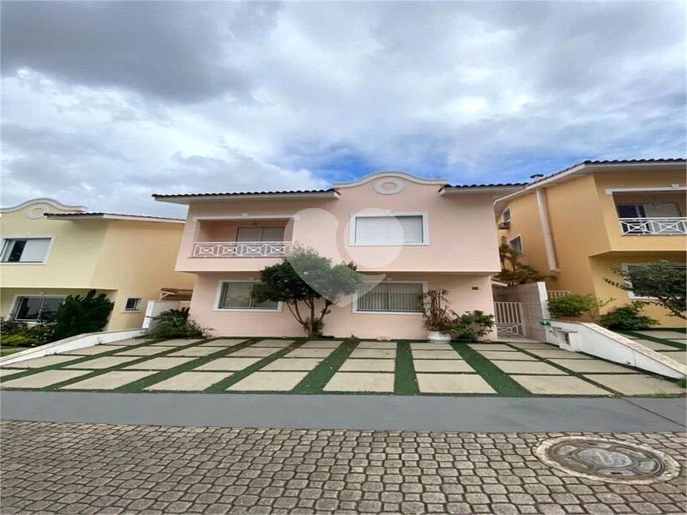 Casa à venda com 4 quartos, sendo 3 suítes, no condomínio Villas Nova Tatuapé I, São Paulo - SP