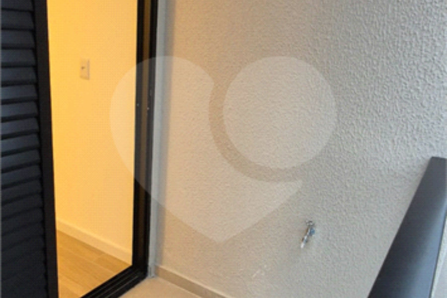 Sobrado à venda com 2 quartos, sendo 1 suíte,  em Vila Paiva, São Paulo, SP