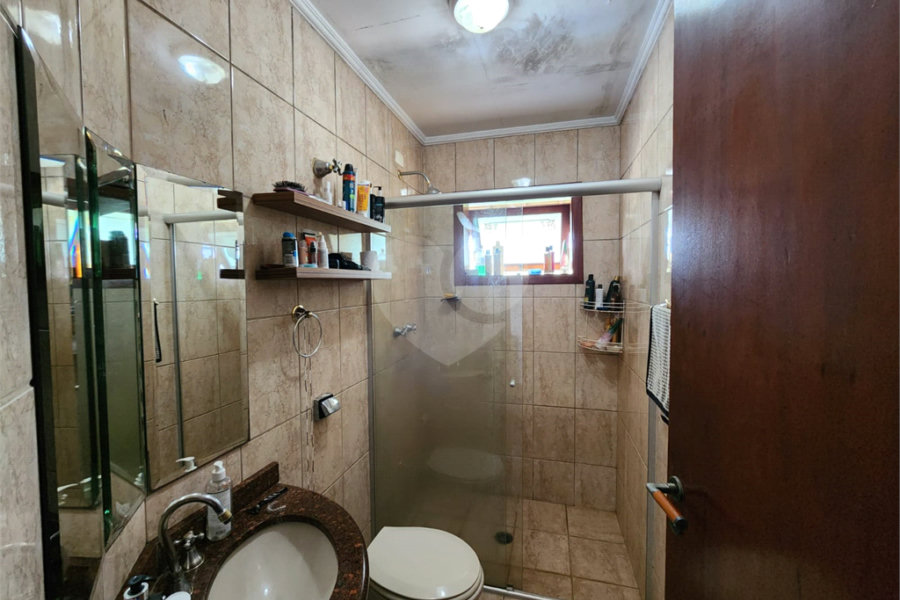 Casa à venda com 5 suítes no condomínio Suíça da Cantareira, Mairiporã - SP