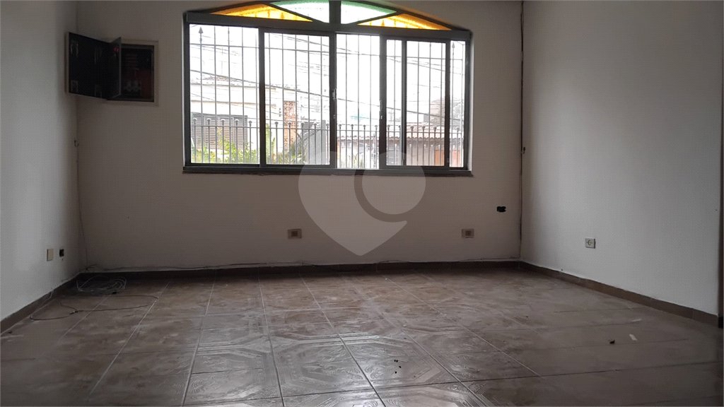 Sobrado à venda com 3 quartos em Jardim Odete, São Paulo, SP