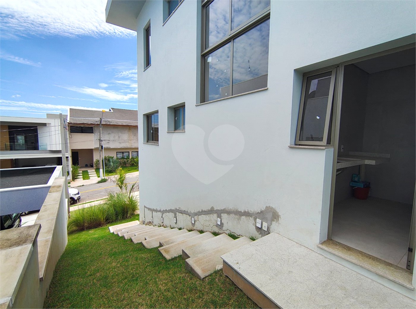 Casa à venda com 4 quartos, sendo 3 suítes,  no condomínio Villa Verde, Jundiaí - SP