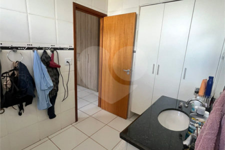Casa à venda com 4 quartos, sendo 1 suíte, em Vila Santa Maria (vila Xavier), Araraquara, SP