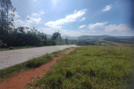 Terreno à venda no condomínio Residencial Solar São Judas Tadeu, Piracaia - SP