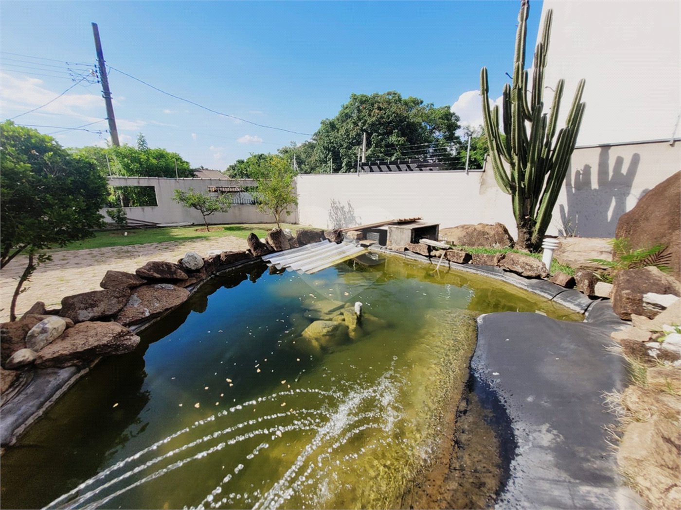 Casa à venda com 4 quartos, sendo 3 suítes,  no condomínio Acmti - Colinas do Mosteiro, Terras de Itaici e Recanto dos Pássaros, Indaiatuba - SP