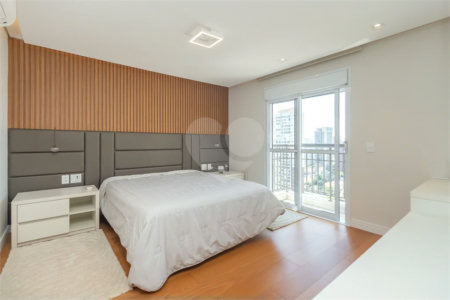Apartamento - Vila Mariana - Alto Padrão - 3 Suítes - 4 Vagas - Venda / Compra - Próximo ao Metrô