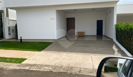 Casa à venda com 3 suítes no condomínio Quebec, São Carlos - SP