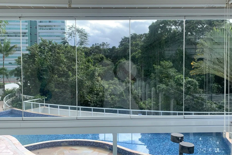 Apartamento à venda com 3 quartos, sendo 1 suíte,  em Riviera de São Lourenço, Bertioga, SP