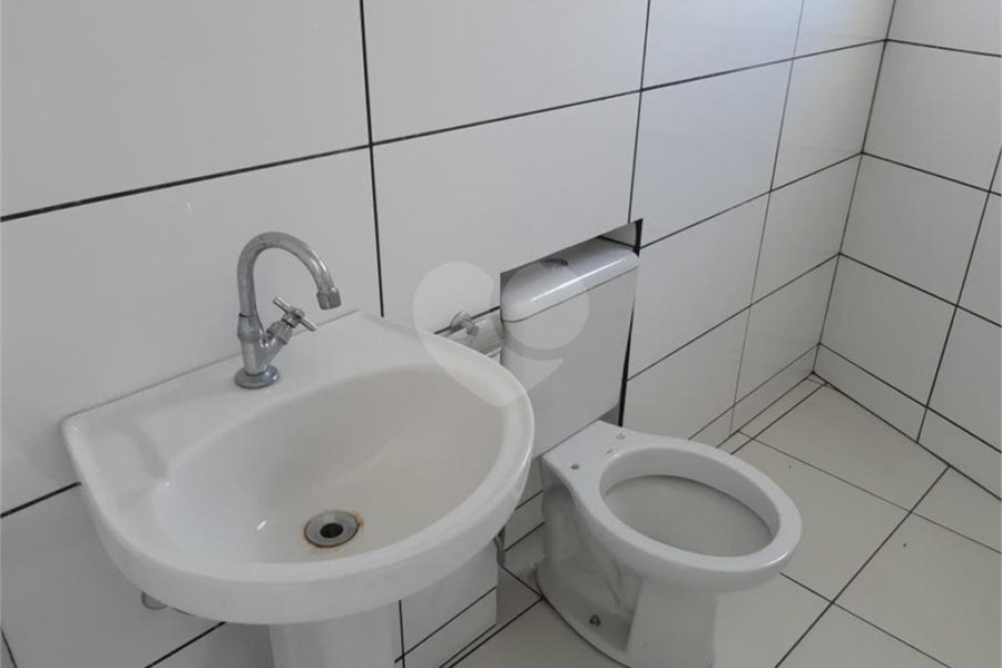 Sobrado à venda com 3 quartos, sendo 1 suíte, em Parque Edu Chaves, São Paulo, SP