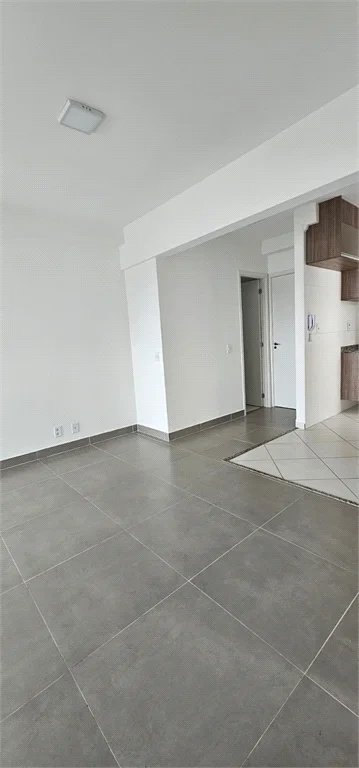 Apartamento para alugar com 2 suítes em Jardim Ampliação, São Paulo, SP