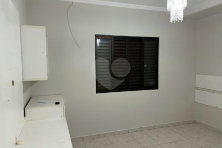 Casa à venda com 3 quartos, sendo 1 suíte, em Jardim São Judas Tadeu, Salto, SP