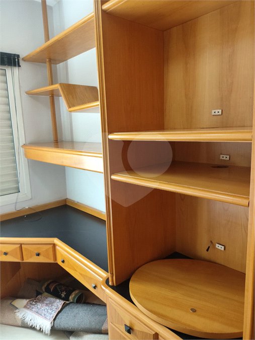 Apartamento à venda com 3 quartos, sendo 1 suíte, em Indianópolis, São Paulo, SP