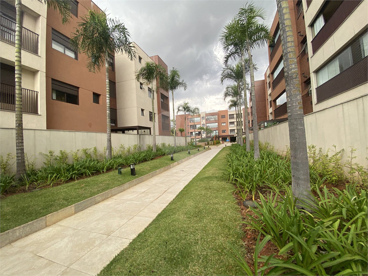 Apartamento à venda com 2 quartos, sendo 1 suíte,  em Vila Monumento, São Paulo, SP