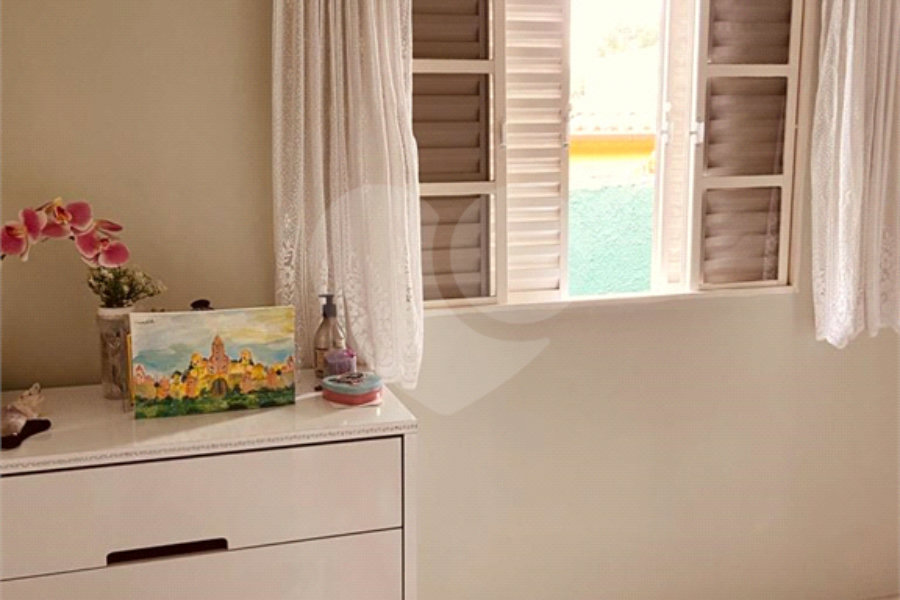 Casa Térrea à venda com 3 quartos em Itaquera, São Paulo, SP