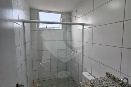 Apartamento para alugar com 2 quartos, sendo 1 suíte, em Nova São Pedro, São Pedro da Aldeia, RJ