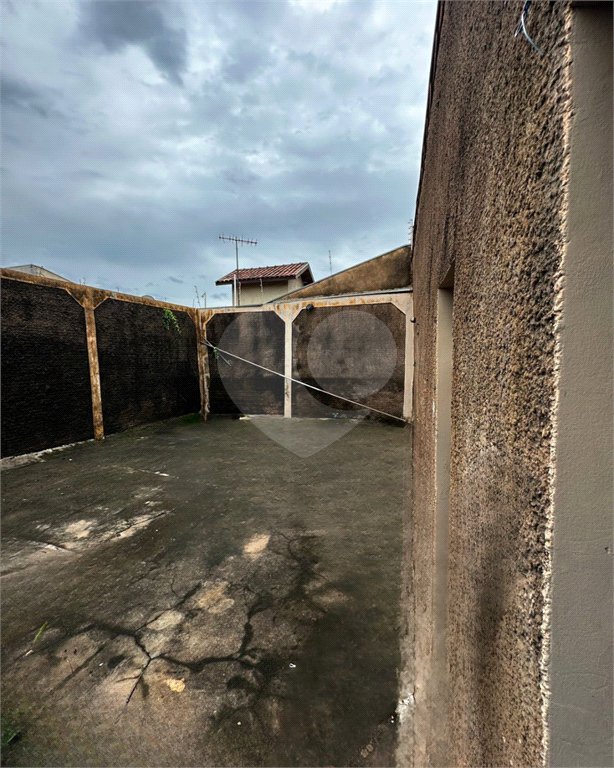 Casa à venda com 3 quartos, sendo 1 suíte, no Centro, Ponta Porã, MS