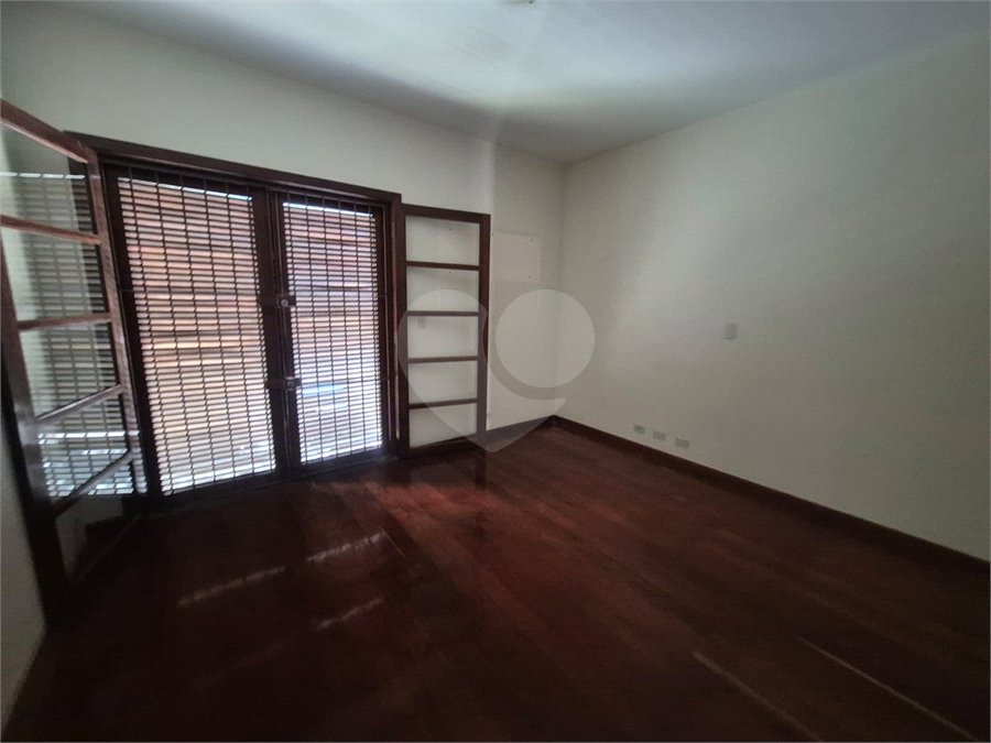 Casa à venda ou para alugar com 4 suítes no condomínio Parque Imperial da Cantareira, Mairiporã - SP