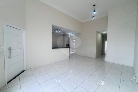 Casa à venda com 2 suítes no condomínio Horto Florestal III, Sorocaba - SP