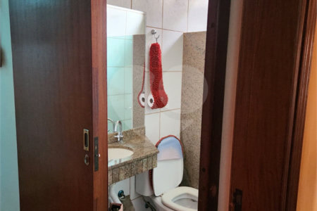 Casa à venda com 5 quartos, sendo 4 suítes, em Jardim do Carmo, Araraquara, SP