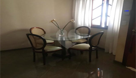 Casa à venda com 3 quartos, sendo 1 suíte,  no condomínio Morada de Itapuã, São Paulo - SP