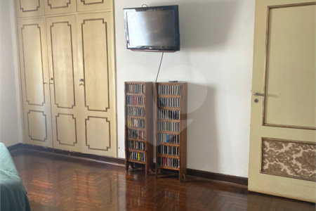 Apartamento à venda com 3 quartos, sendo 1 suíte,  em República, São Paulo, SP