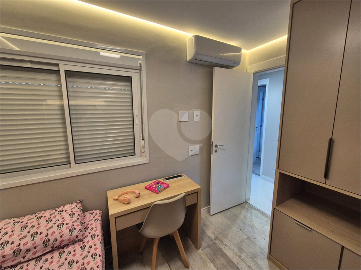 Apartamento à venda com 3 quartos, sendo 2 suítes, em Jardim Caboré, São Paulo, SP