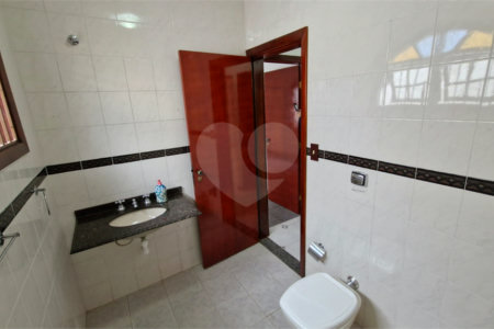 Casa Térrea à venda com 3 quartos em Conjunto Residencial Butantã, São Paulo, SP