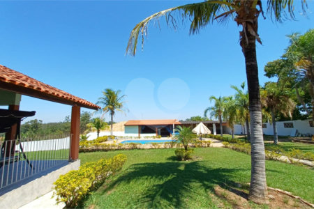 Casa à venda com 3 quartos, sendo 1 suíte,  no condomínio Santa Inês, Itu - SP