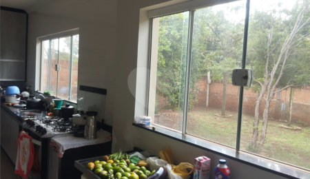 Chácara à venda com 3 quartos, sendo 1 suíte,  em Chácara Flora Araraquara, Araraquara, SP