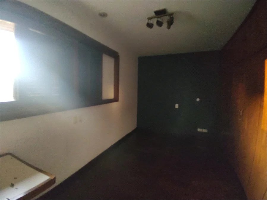 Sobrado à venda com 5 quartos, sendo 3 suítes, em Cidade Monções, São Paulo, SP