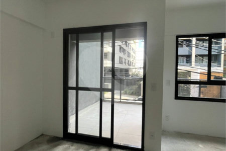 Apartamento à venda com 1 quarto em Sumarezinho, São Paulo, SP