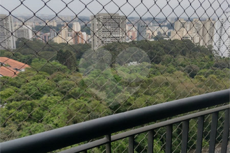 Apartamento à venda com 3 suítes em Vila Suzana, São Paulo, SP