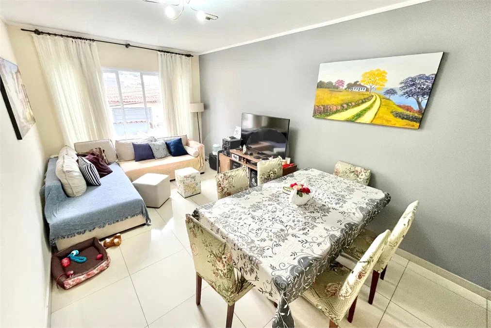 Sobrado à venda com 3 quartos, sendo 1 suíte, em Vila Vitório Mazzei, São Paulo, SP