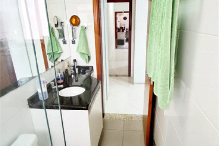Sobrado à venda com 3 quartos, sendo 1 suíte,  em Jardim Leocádia, Sorocaba, SP