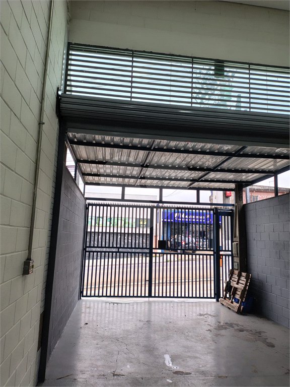 Salão para alugar em Vila Nova Bonsucesso, Guarulhos, SP