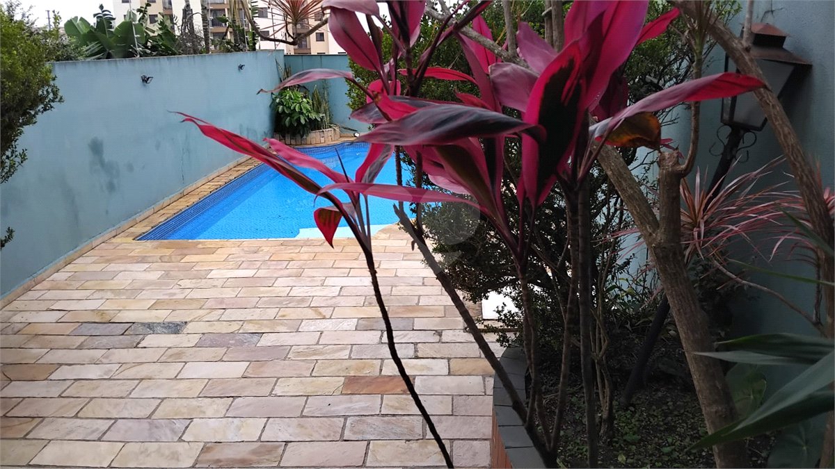 Casa à venda com 4 quartos, sendo 3 suítes,  em Vila Polopoli, São Paulo, SP