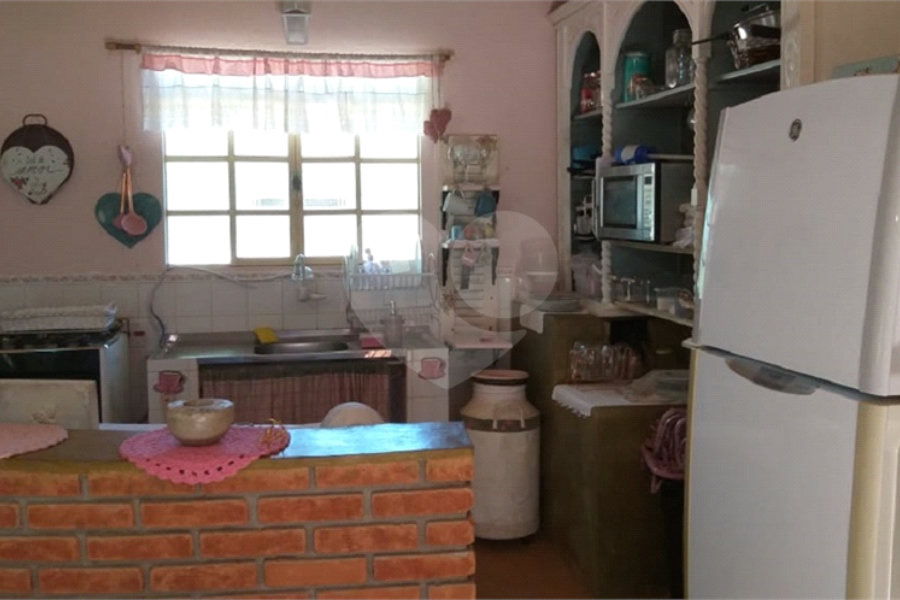 Casa Térrea à venda com 2 quartos em Chácara Real (caucaia do Alto), Cotia, SP