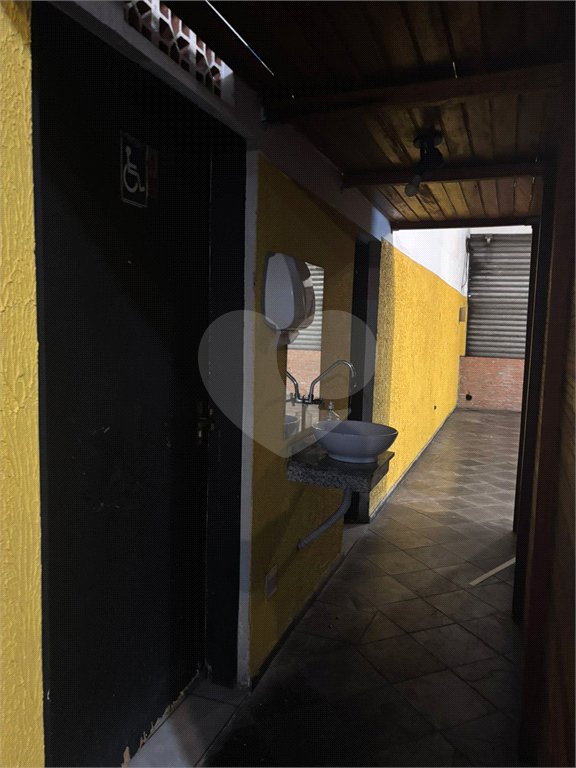 Salão para alugar em Vila Monteiro, Poá, SP